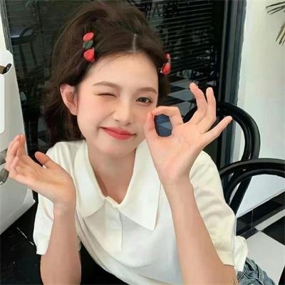 冬天的女子海报