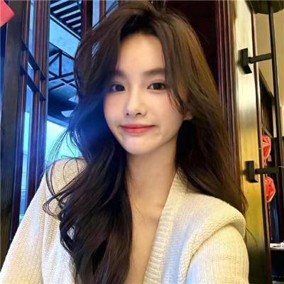 美人脸海报